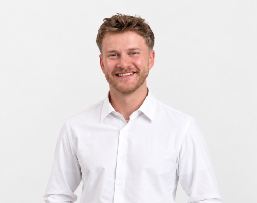 Adrian%20Kout%20-%20Ansprechpartnerbild%20-%20Kopie-1d254e04 image